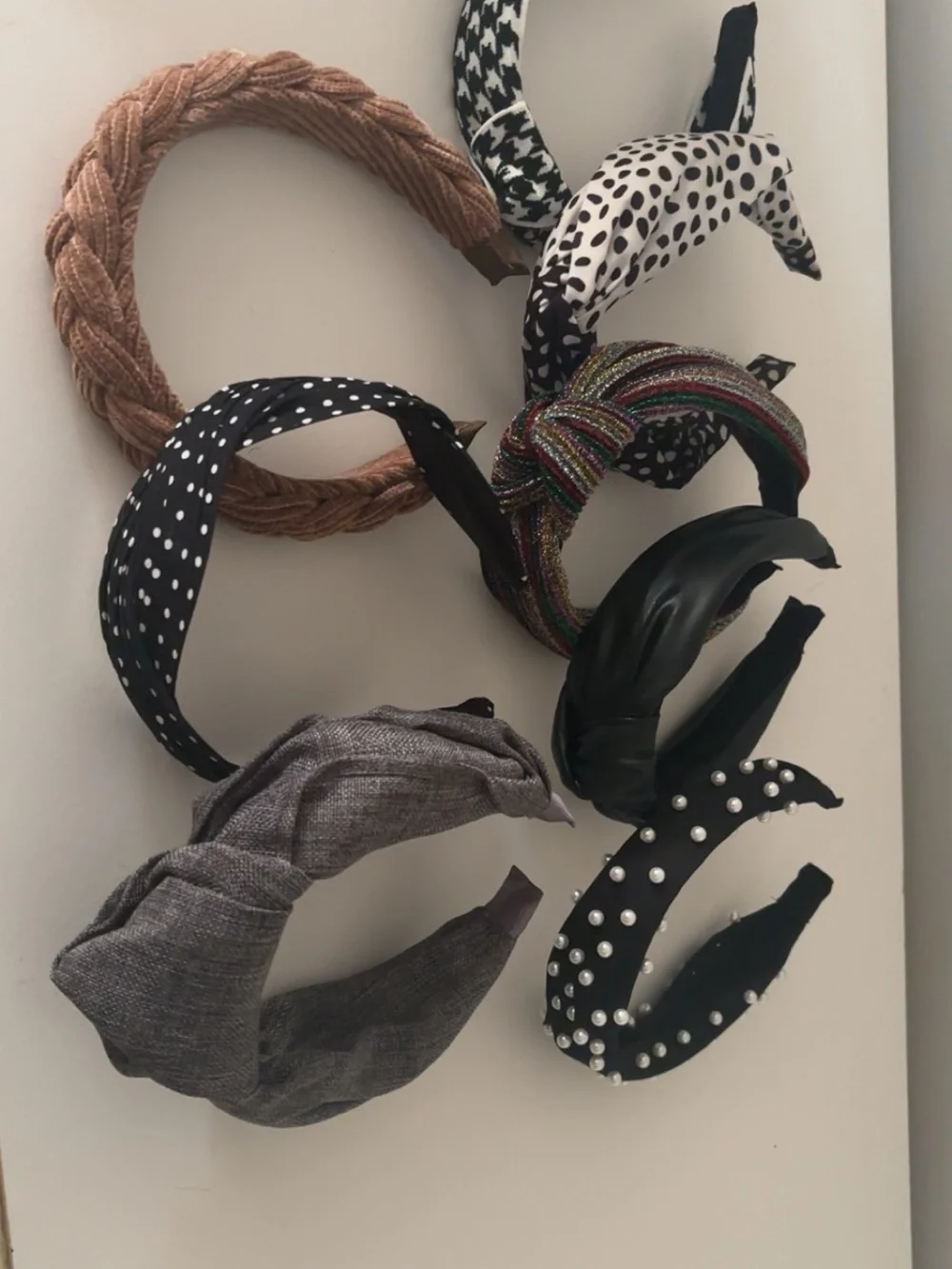 Stylish Black Pearl-Embellished Headband - Women Accessories
